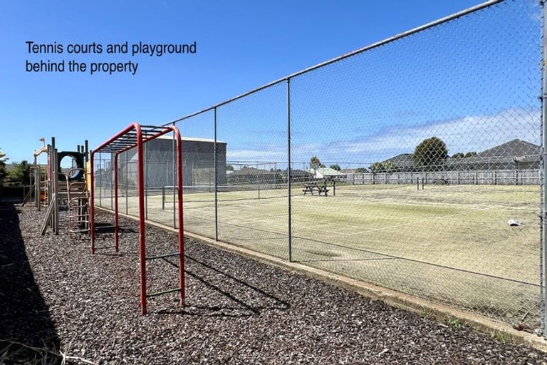 Photo of property in 31 Brougham Street, Westport, 7825