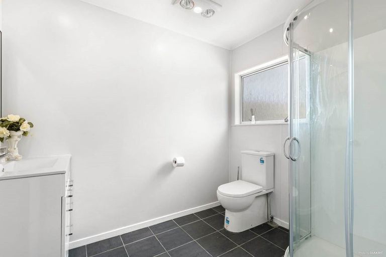 Photo of property in 3/23 Craigbank Avenue, New Lynn, Auckland, 0600