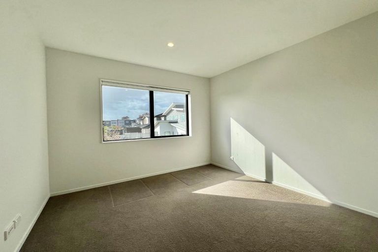 Photo of property in 14 Orford Lane, Takanini, 2112