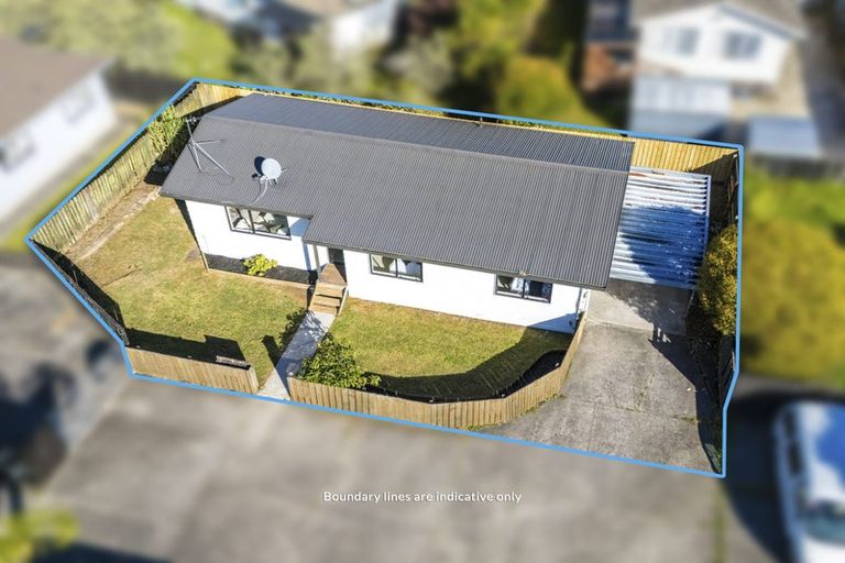 Photo of property in 1/26 Karepo Crescent, Ranui, Auckland, 0612
