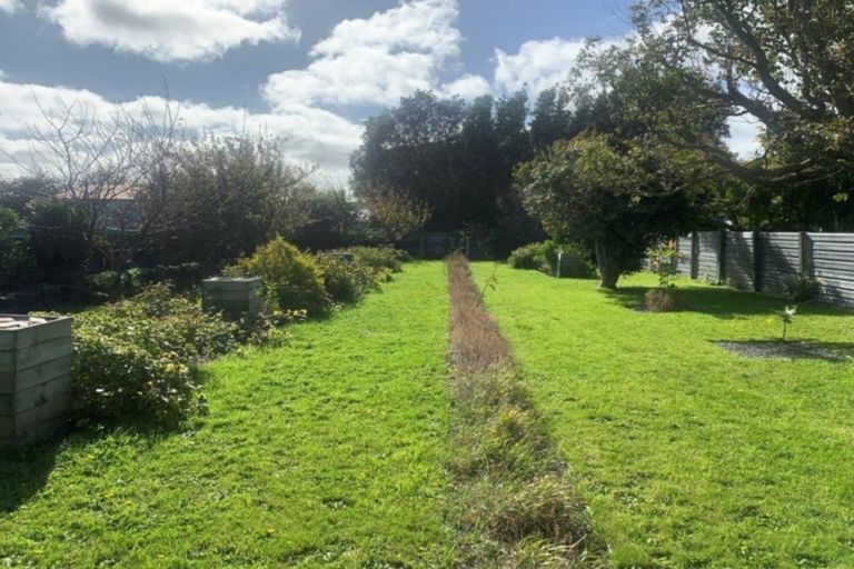 Photo of property in 48 Egmont Street, Hawera, 4610