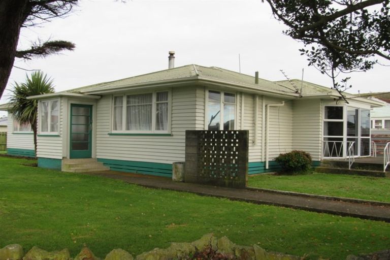 Photo of property in 26 Mcguire Street, Hawera, 4610