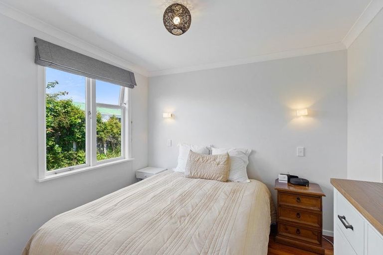 Photo of property in 10 Matai Street, Waikanae, 5036