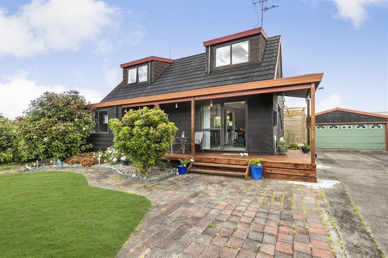 Photo of property in 36 Racecourse Road, Waiuku, 2123