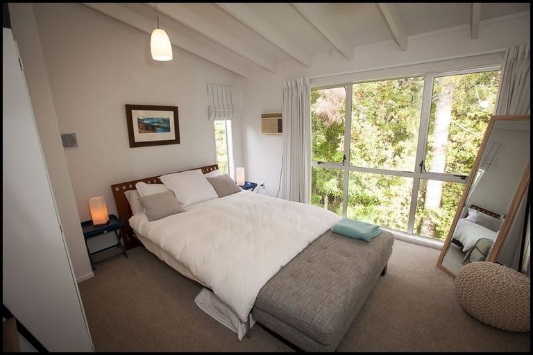 Photo of property in 30 Mappin Place, Chatswood, Auckland, 0626