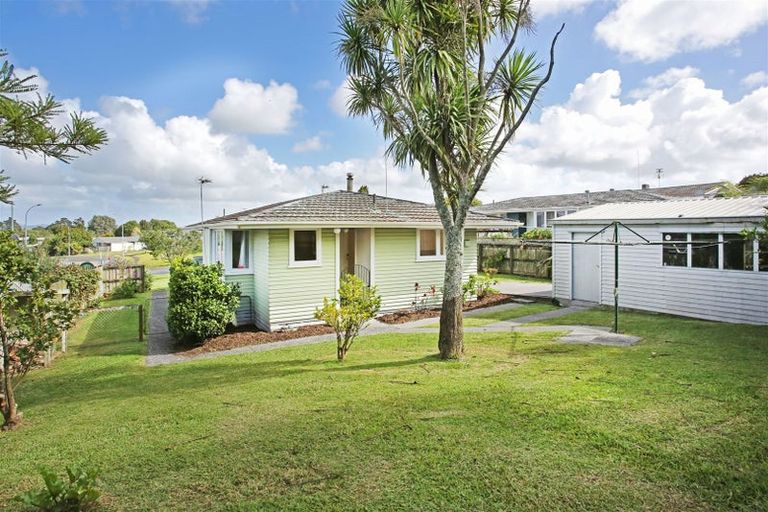 Photo of property in 13 Totara Street, Waiuku, 2123