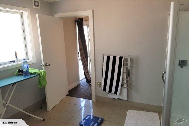 Photo of property in 79 Hinau Street, Riccarton, Christchurch, 8041