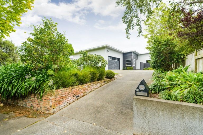 Photo of property in 19 Karina Terrace, Roslyn, Palmerston North, 4414