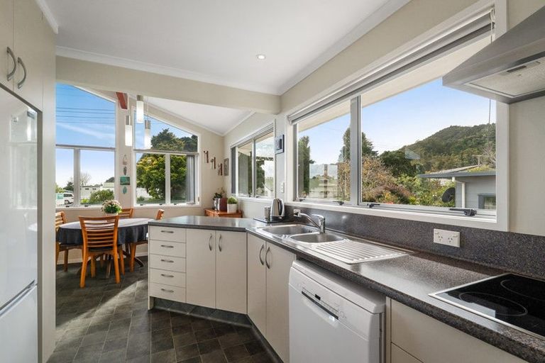 Photo of property in 5 West Crescent, Te Puru, Thames, 3575