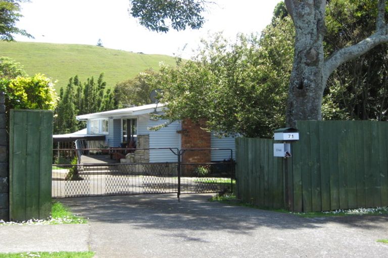 Photo of property in 71 Miller Road, Mangere Bridge, Auckland, 2022