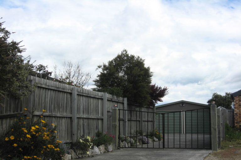 Photo of property in 10 Holcroft Place, Stoke, Nelson, 7011