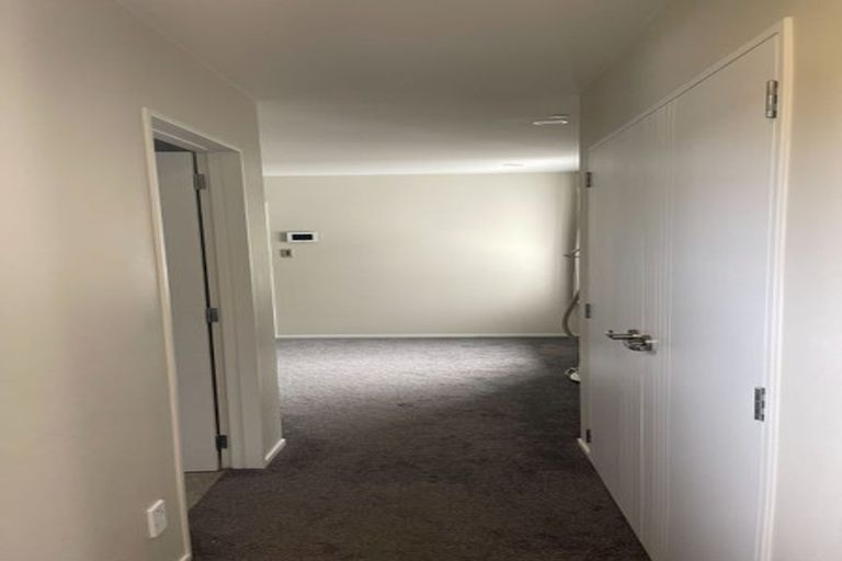 Photo of property in 38a Archers Road, Glenfield, Auckland, 0629