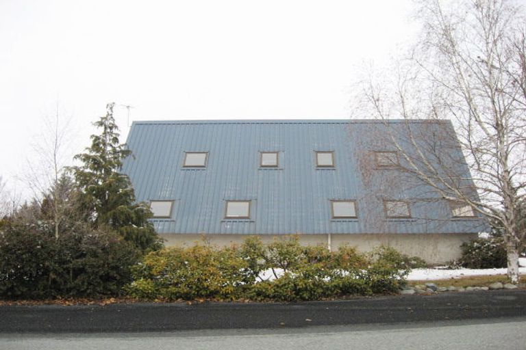 Photo of property in 4 Simons Street, Twizel, 7901