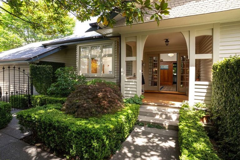 Photo of property in 11 Idris Road, Fendalton, Christchurch, 8052
