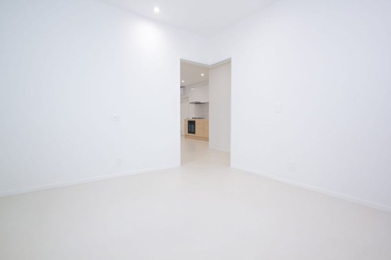 Photo of property in 13 Happeace Lane, Titirangi, Auckland, 0604