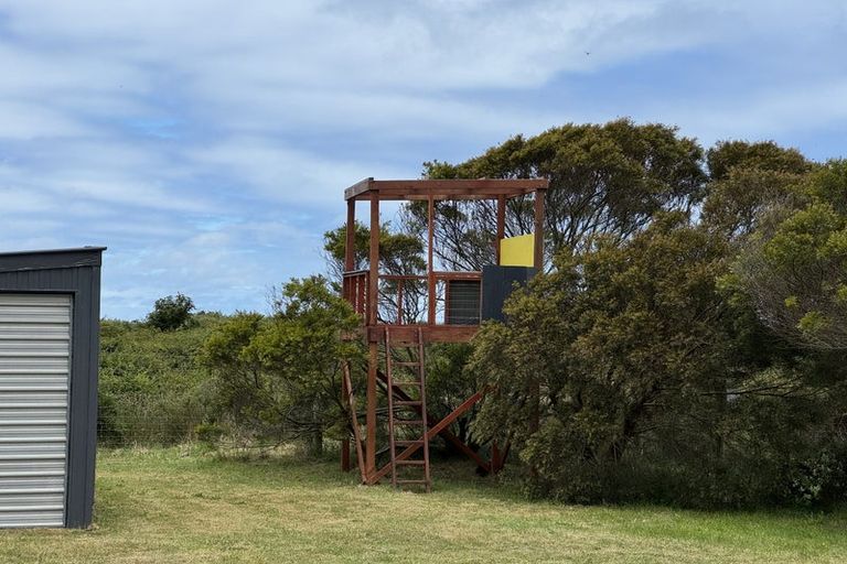Photo of property in 125 Moturata Road, Taieri Beach, Taieri Mouth, 9091