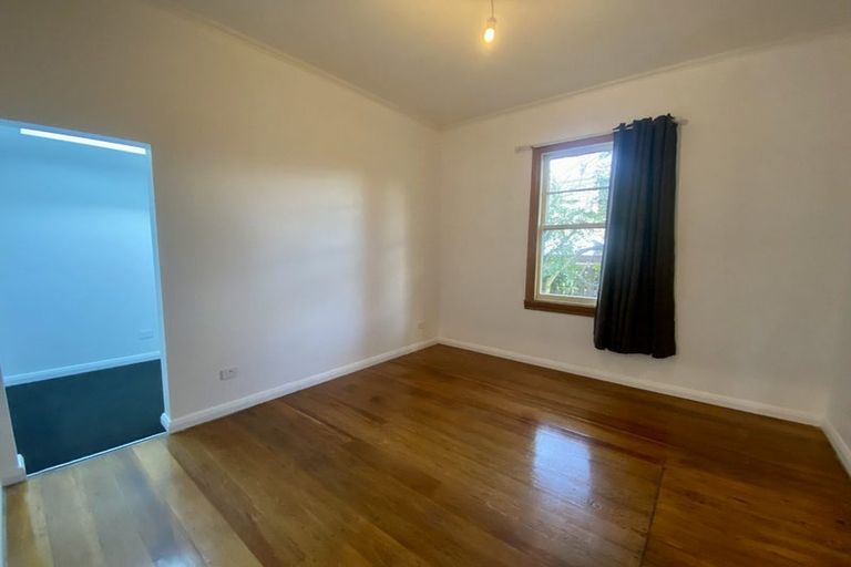 Photo of property in 35 Dillon Street, Blenheim, 7201