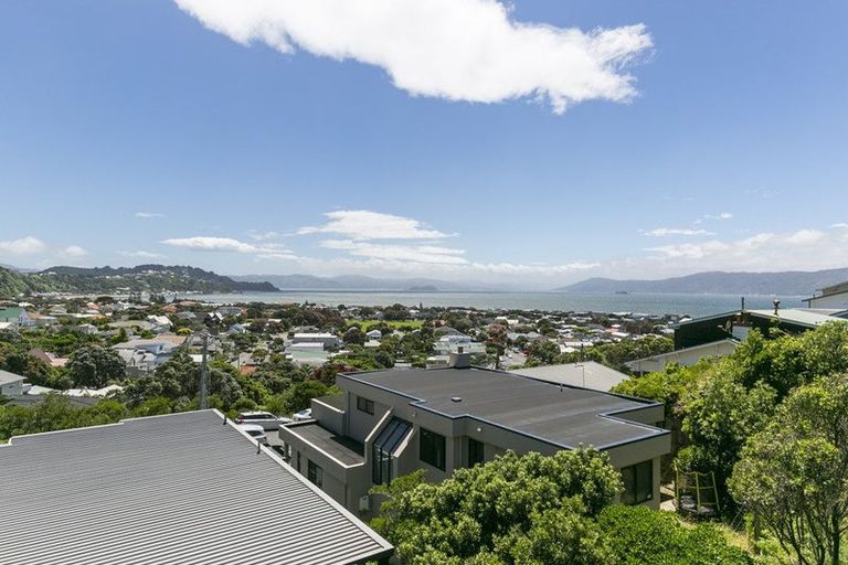 Photo of property in 79 Mantell Street, Seatoun, Wellington, 6022