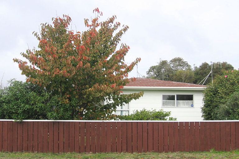 Photo of property in 68a Eatwell Avenue, Paraparaumu Beach, Paraparaumu, 5032