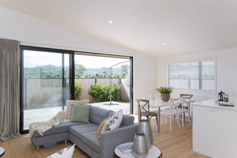 Photo of property in 38 Mangamoteo Street, Lytton West, 4071