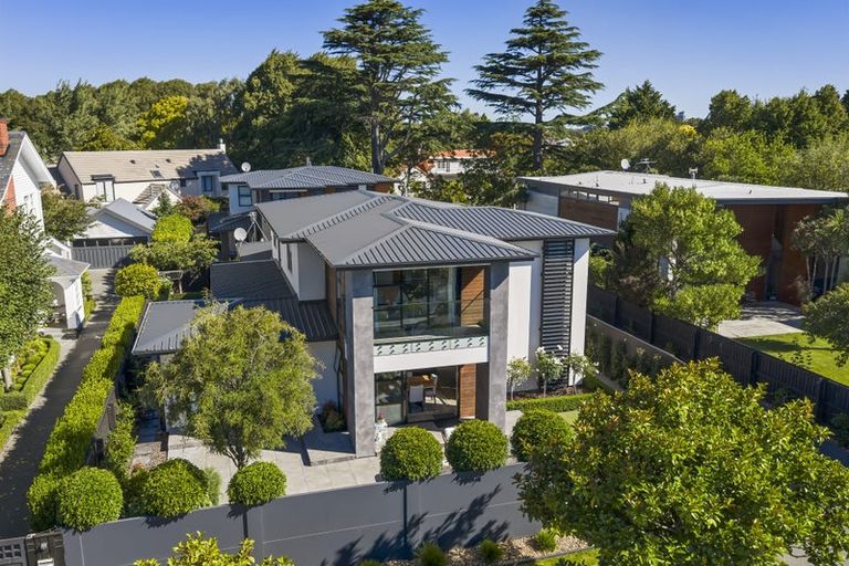 Photo of property in 20 Wai-iti Terrace, Burnside, Christchurch, 8053