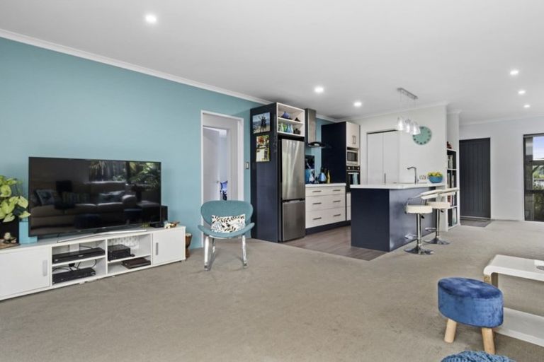 Photo of property in 11 Lakeview Quay, Pyes Pa, Tauranga, 3112