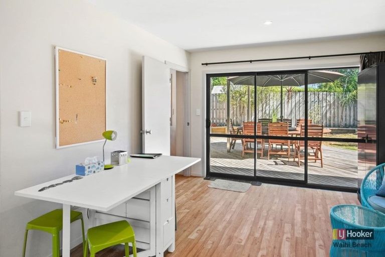 Photo of property in 10a Tuhua Place, Bowentown, Waihi Beach, 3177