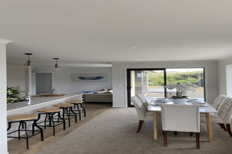 Photo of property in 27 Walter Lawry Road, Paerata, Pukekohe, 2124