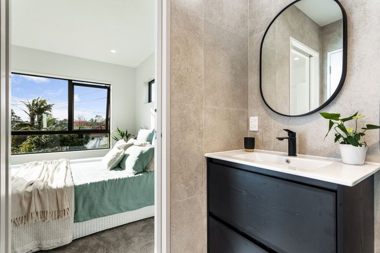 Photo of property in 5/12 Fraser Road, Narrow Neck, Auckland, 0624