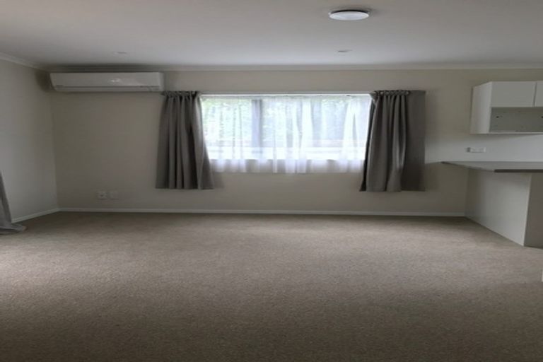 Photo of property in 51 Christmas Road, Manurewa, Auckland, 2102