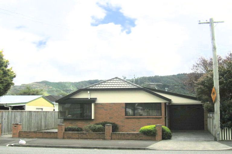 Photo of property in 27f2- Mcparland Street, Ebdentown, Upper Hutt, 5018