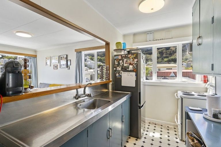 Photo of property in Victoria Court, 10/4u Queen Street, Mount Victoria, Wellington, 6011