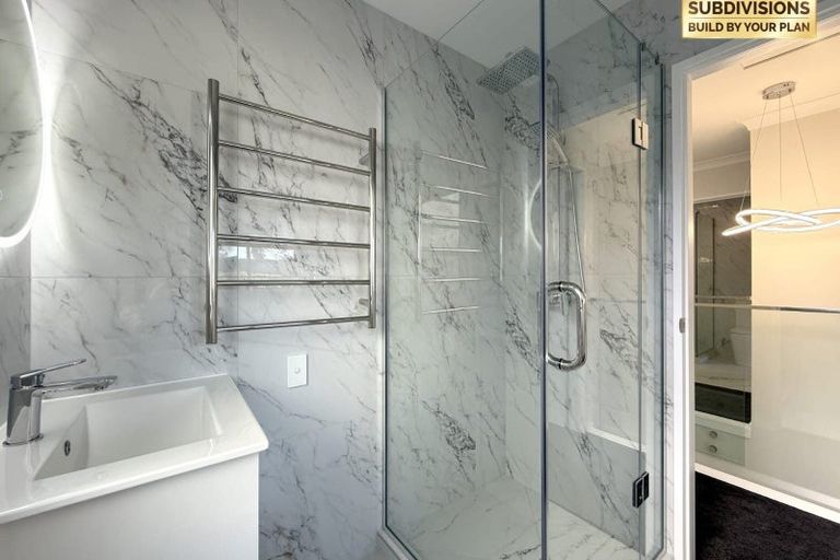 Photo of property in 260 Don Buck Road, Massey, Auckland, 0614