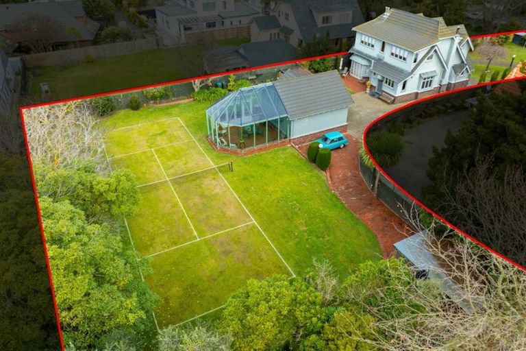 Photo of property in 209 Victoria Avenue, Hokowhitu, Palmerston North, 4410