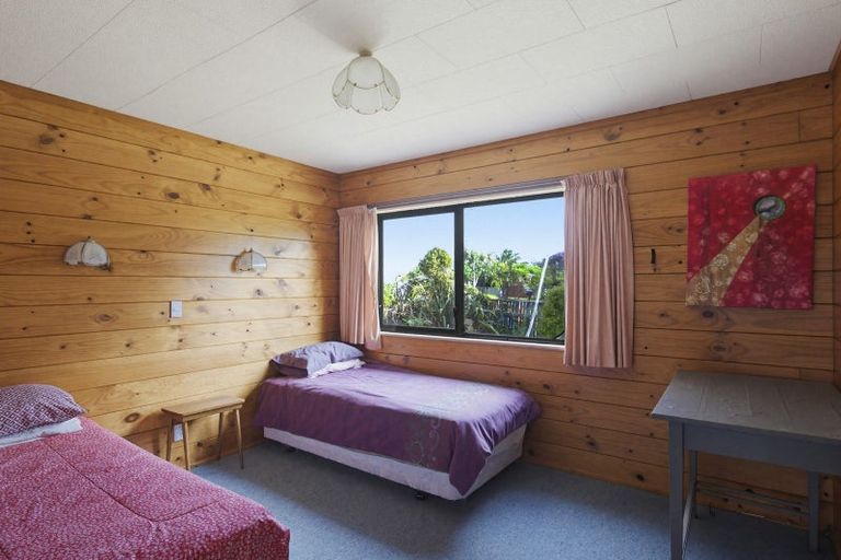 Photo of property in 8 Duncan Street, Waikawa Beach, Manakau, 5573