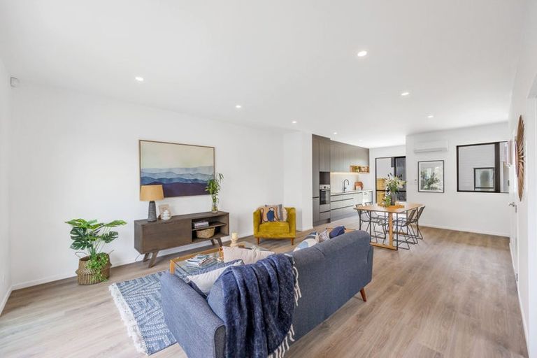 Photo of property in 67 Papatupu Way, Kumeu, 0810