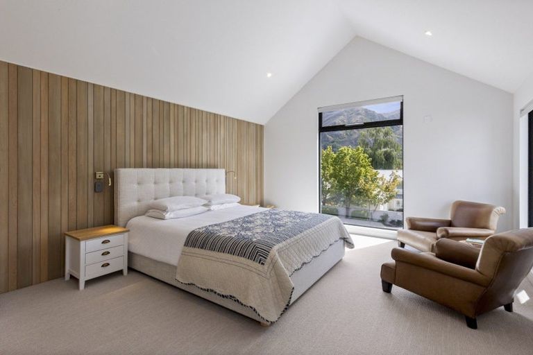 Photo of property in 29 Settlers Way, Arrowtown, 9371