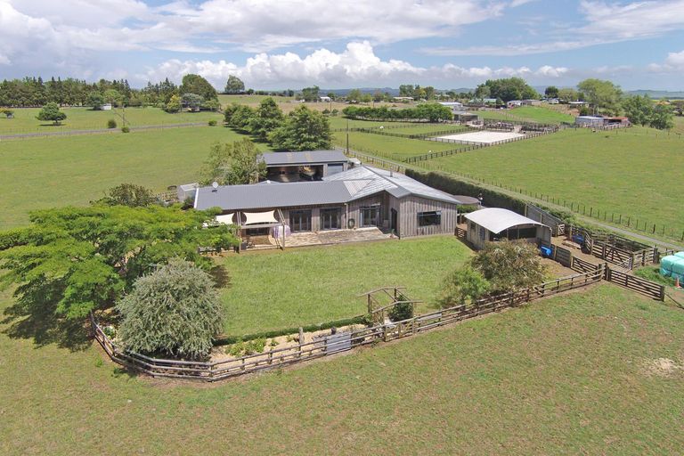 Photo of property in 221 Dominion Road, Tuakau, 2121