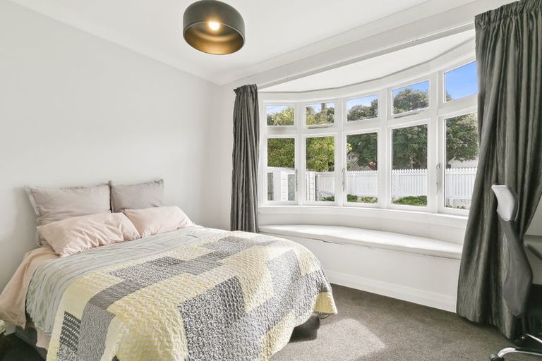 Photo of property in 55 The Parade, Island Bay, Wellington, 6023