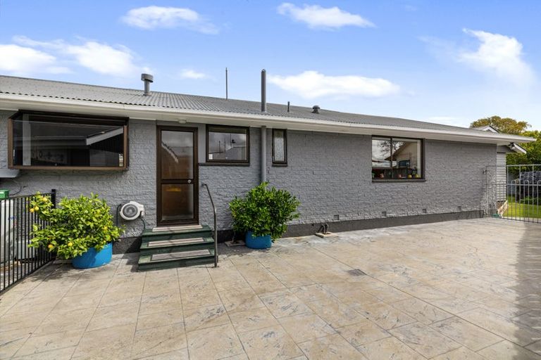 Photo of property in 92 Rowley Avenue, Hoon Hay, Christchurch, 8025