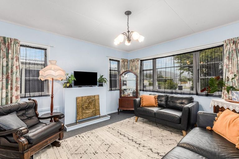 Photo of property in 9 Best Street, Wainuiomata, Lower Hutt, 5014