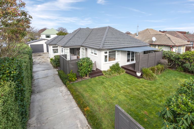 Photo of property in 220 Knowles Street, St Albans, Christchurch, 8052