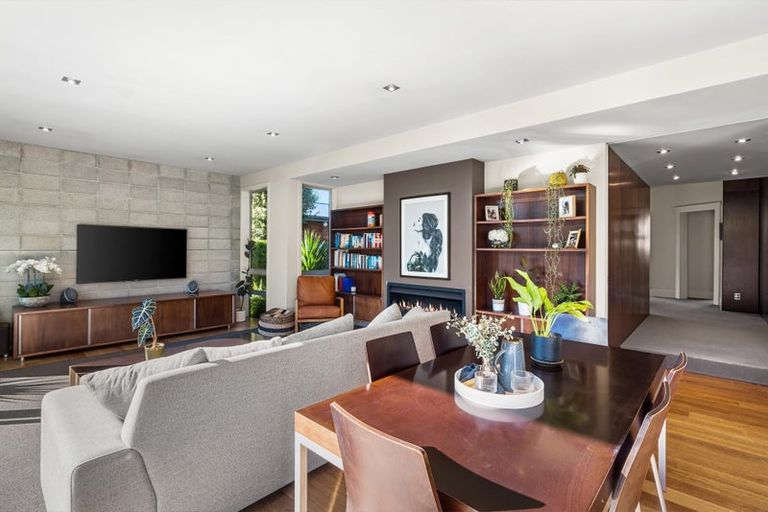 Photo of property in 20 Augusta Street, Redcliffs, Christchurch, 8081