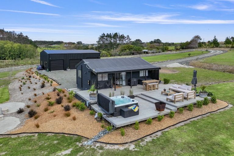 Photo of property in 23 Pine Valley Glade, Mangawhai, 0573