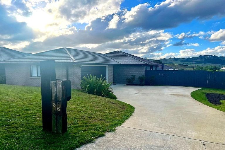 Photo of property in 86 Harriet Johnston Drive, Pokeno, 2402