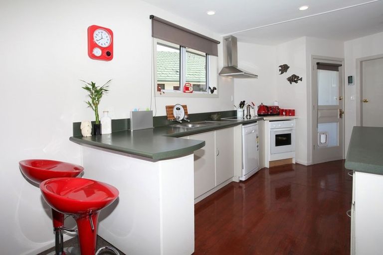 Photo of property in 13 Ruakaka Street, Hornby, Christchurch, 8042