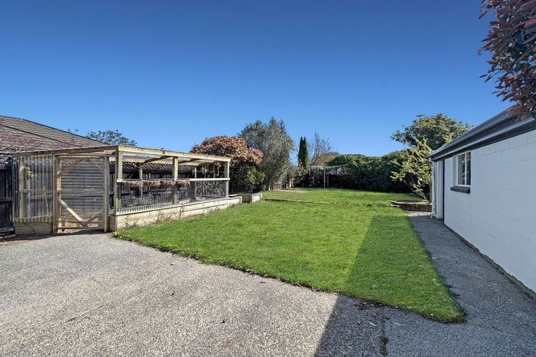 Photo of property in 48 Inwoods Road, Parklands, Christchurch, 8083