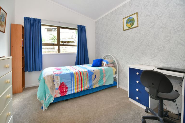 Photo of property in 47 Gledstane Road, Stanmore Bay, Whangaparaoa, 0932