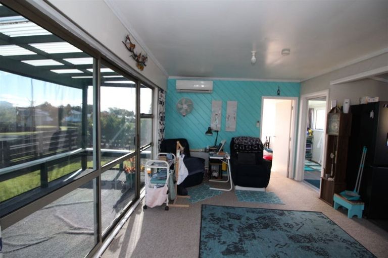 Photo of property in 28 Grace Crescent, Tokoroa, 3420