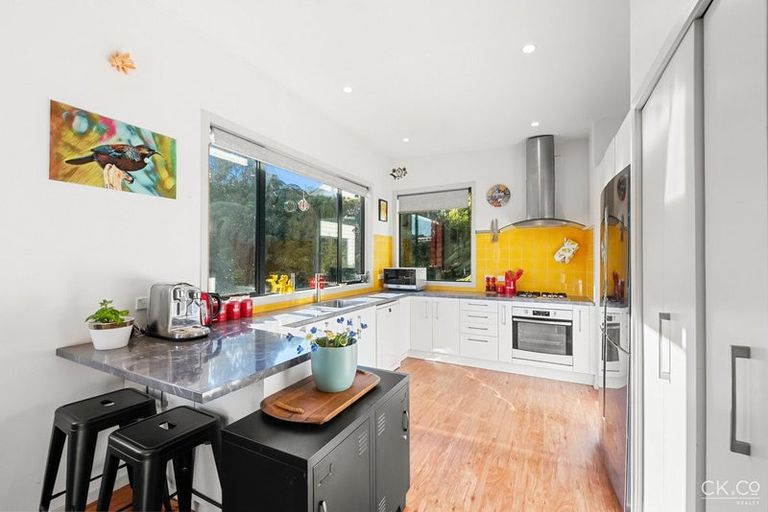 Photo of property in 28 Major Drive, Kelson, Lower Hutt, 5010